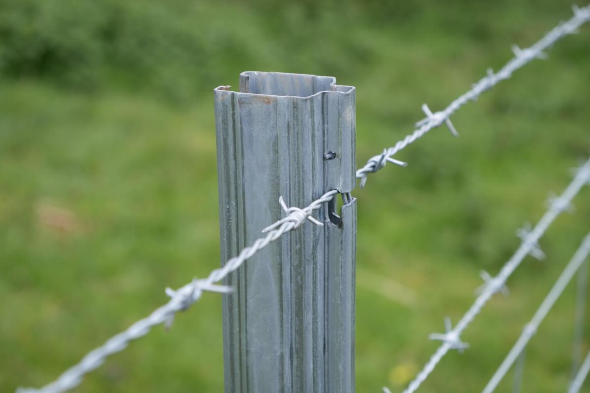 Benefits of Fetra's metal fencing clip system